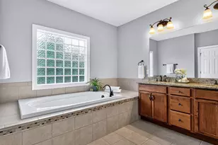 404 Crooked Pine Dr, Cary, NC 27519 - Photo 27