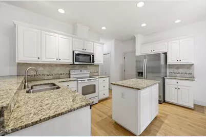 101 Plumtree Way, Cary, NC 27518 - Photo 13