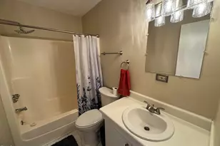 5112 Flint Ridge Pl, Raleigh, NC 27609 - Photo 11