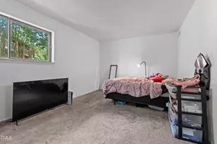 1208 Schaub Dr, Raleigh, NC 27606 - Photo 7