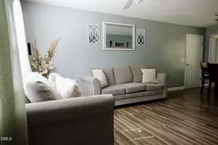 312 Crestview St, Sanford, NC 27330 - Photo 3