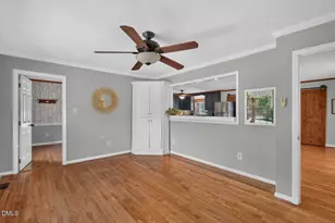 300 Buckingham Dr, Mebane, NC 27302 - Photo 5