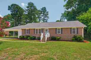 300 Buckingham Dr, Mebane, NC 27302 - Photo 1