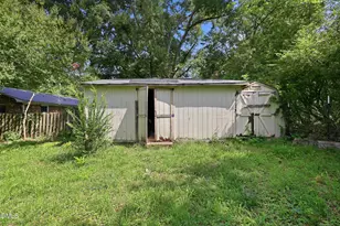 1517 Edith St, Burlington, NC 27215 - Photo 33