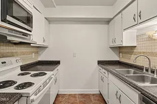 7040 Longstreet Dr, Raleigh, NC 27615 - Photo 11