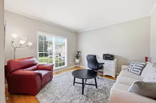 8900 Eaglebrook Ct, Raleigh, NC 27617 - Photo 5