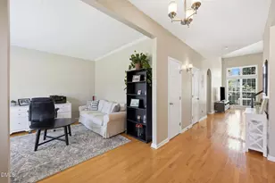 8900 Eaglebrook Ct, Raleigh, NC 27617 - Photo 7