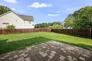 9213 Zermatt Ct, Raleigh, NC 27617 - Photo 17