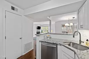 1021 Wirewood Dr, Raleigh, NC 27605 - Photo 19