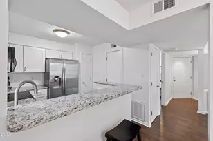 1021 Wirewood Dr, Raleigh, NC 27605 - Photo 17