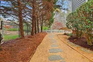 205 N Park Bluff Dr, Chapel Hill, NC 27517 - Photo 75