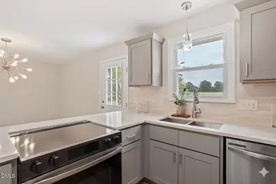 601 West Street, Selma, NC 27576 - Photo 3