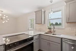 601 West St, Selma, NC 27576 - Photo 3
