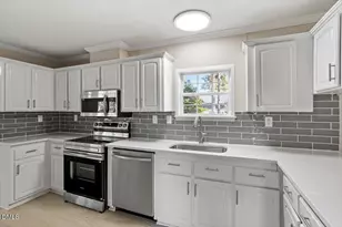 190 Pickett Cir, Vass, NC 28394 - Photo 5