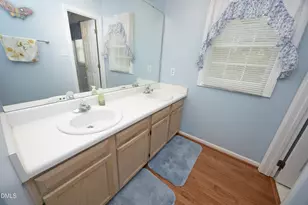 104 Penland Ct, Cary, NC 27519 - Photo 19