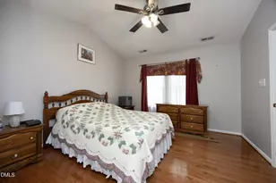 104 Penland Ct, Cary, NC 27519 - Photo 15
