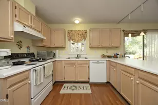 104 Penland Ct, Cary, NC 27519 - Photo 11