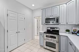 2101 Chicora Wood Dr, Raleigh, NC 27606 - Photo 25