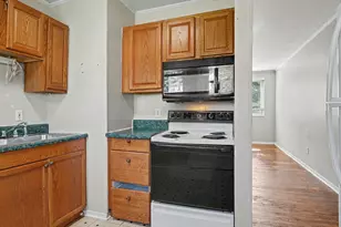 519 Overlook St, Greensboro, NC 27403 - Photo 13