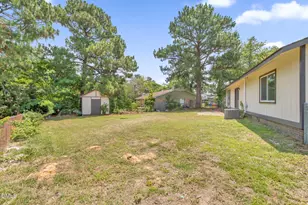 6920 Skyhawk Dr, Fayetteville, NC 28314 - Photo 27