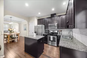 690 Wickham Ridge Rd, Apex, NC 27539 - Photo 9