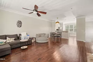 5453 Crescentview Pkwy, Raleigh, NC 27606 - Photo 9