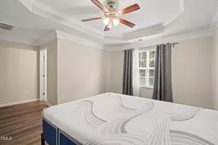 5453 Crescentview Pkwy, Raleigh, NC 27606 - Photo 17