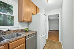 107 Sully Ct, Chapel Hill, NC 27514 - Photo 7