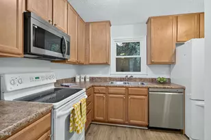 107 Sully Ct, Chapel Hill, NC 27514 - Photo 5