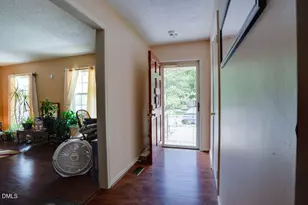 1912 Middlewood Ct, High Point, NC 27265 - Photo 5