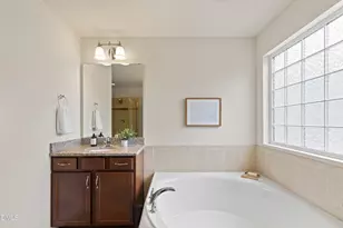 1710 Woodsdale Dr, Durham, NC 27703 - Photo 35