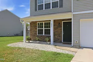 687 Botanical Ct, Bunnlevel, NC 28323 - Photo 3