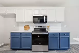 687 Botanical Ct, Bunnlevel, NC 28323 - Photo 11