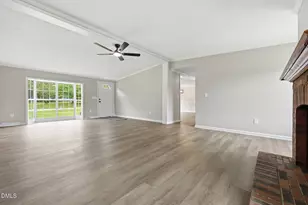 102 Pineview Dr, Louisburg, NC 27549 - Photo 9