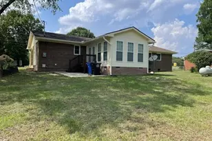 384 E Wimberly St, Angier, NC 27501 - Photo 3