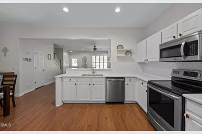 4252 Vienna Crest Drive, Raleigh, NC 27613 - Photo 5