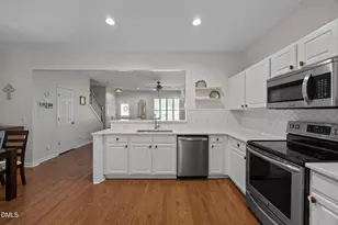 4252 Vienna Crest Dr, Raleigh, NC 27613 - Photo 5