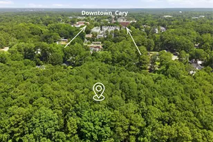 122 Meadow Dr, Cary, NC 27511 - Photo 3