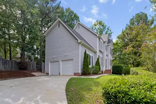102 Chatsworth St, Cary, NC 27513 - Photo 35
