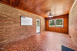 2034 Woodland Ave, Burlington, NC 27215 - Photo 23