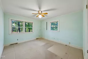 4900 Larchmont Dr, Raleigh, NC 27612 - Photo 15