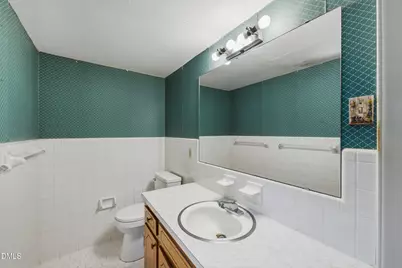4900 Larchmont Drive, Raleigh, NC 27612 - Photo 25