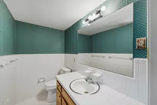 4900 Larchmont Dr, Raleigh, NC 27612 - Photo 25