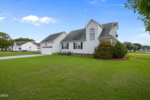 201 Bishop Ln, Dunn, NC 28334 - Photo 25