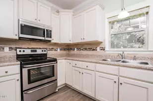 220 Spinel Ln, Knightdale, NC 27545 - Photo 9