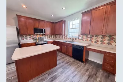 2618 Dutch Grove Circle, Raleigh, NC 27610 - Photo 9