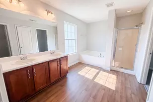 2618 Dutch Grove Cir, Raleigh, NC 27610 - Photo 15