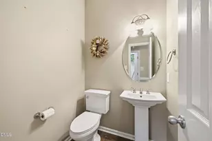 2101 Willow Hill Ln, Clayton, NC 27520 - Photo 7