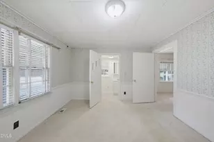 306 Plainview Ave, Raleigh, NC 27604 - Photo 23