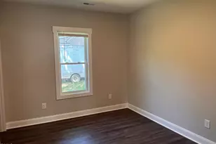 402 Poplar St, Graham, NC 27253 - Photo 21